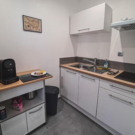 Appart Saint Cyprien + Parking Privatif Poitiers Buitenkant foto