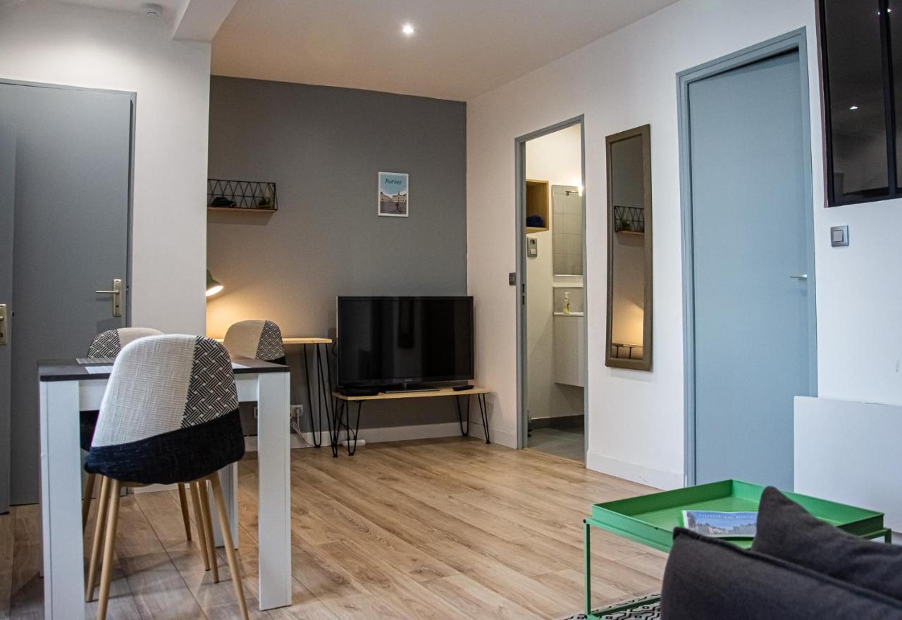 Appart Saint Cyprien + Parking Privatif Poitiers Buitenkant foto